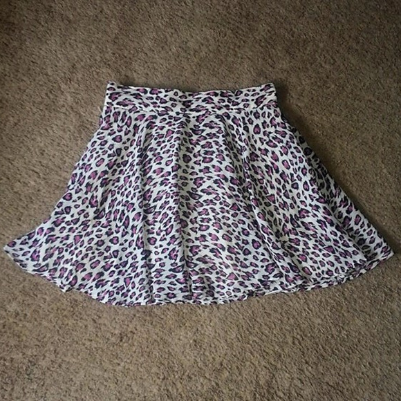 Pink Leopard Skater Skirt (Medium) - Picture 2 of 4